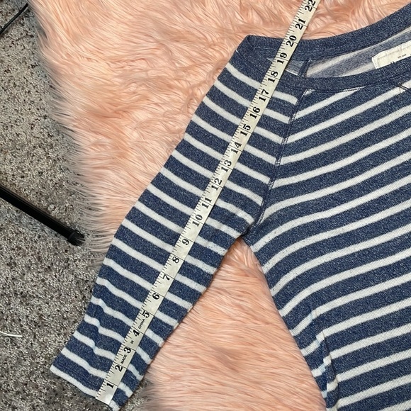 Abercrombie & Fitch Stripe Sweater Size Large - Picture 5 of 5